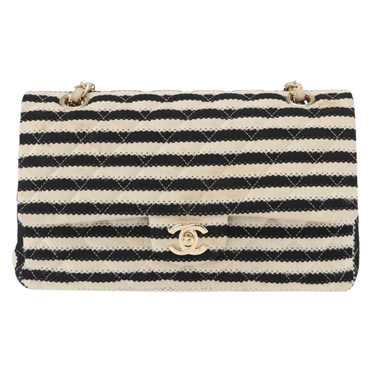 CHANEL Matelasse Chain Double Flap Chain Bag Knitted White CC Auth 152291SAV