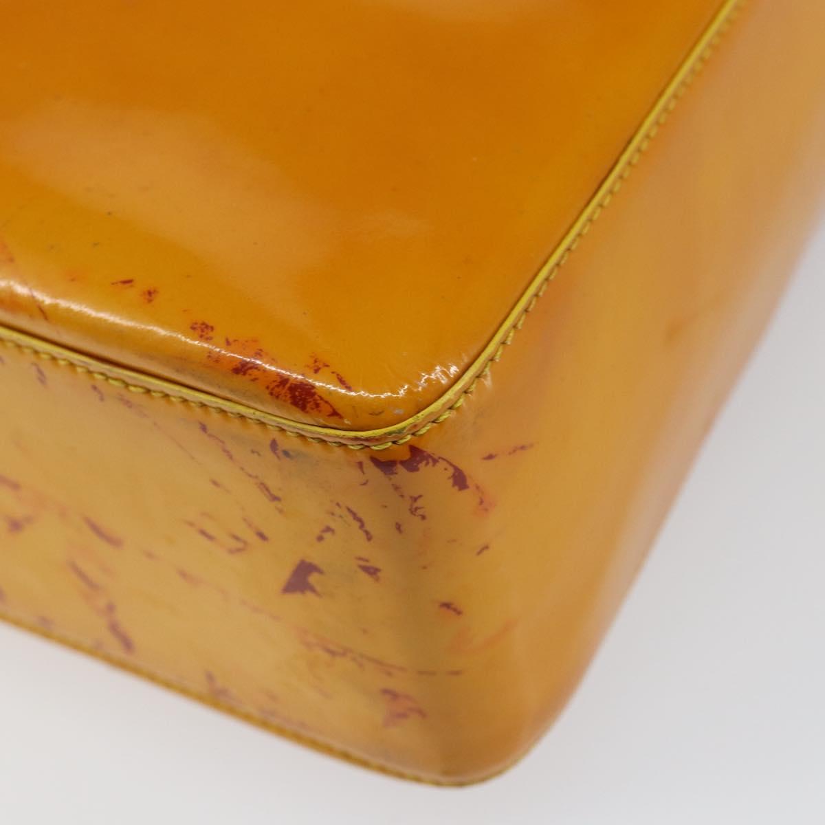 CHANEL Tote Bag Enamel Yellow Gold CC Auth 152376