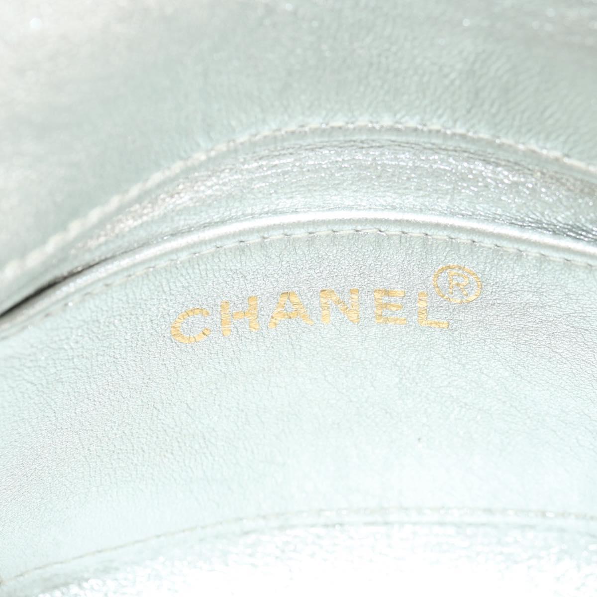 CHANEL Matelasse Shoulder Bag Leather Silver Gold CC Auth 152450SAV
