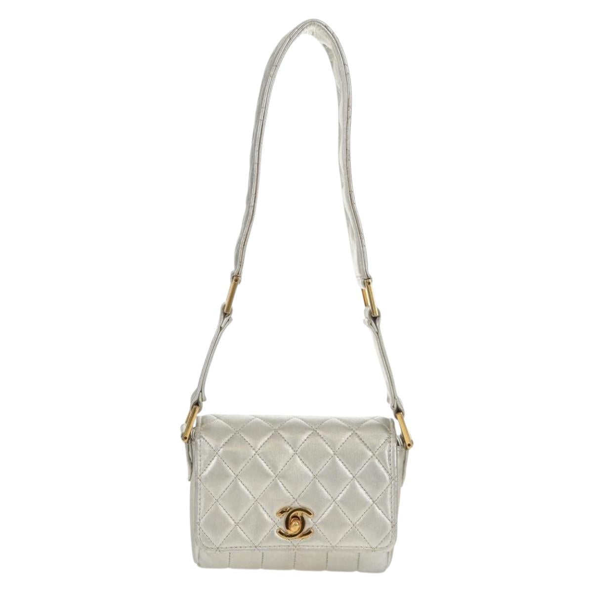 CHANEL Matelasse Shoulder Bag Leather Silver Gold CC Auth 152450AV
