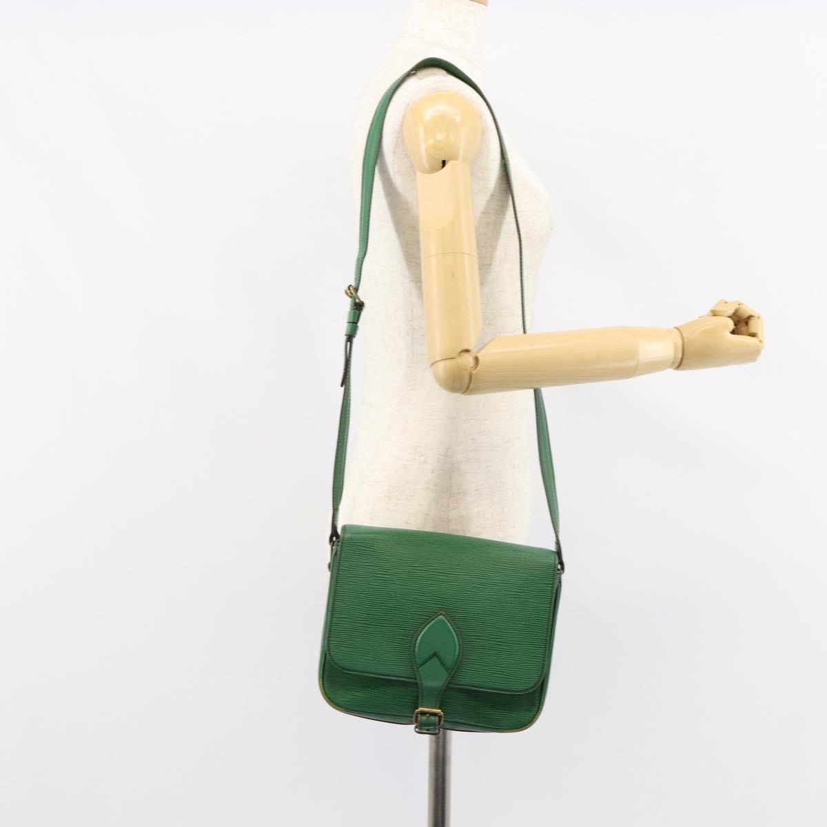 LOUIS VUITTON Epi Cartouchiere MM Shoulder Bag Green M52244 LV Auth 152749