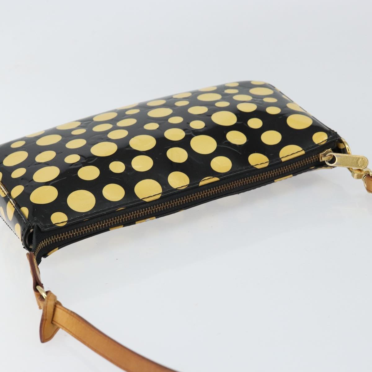 LOUIS VUITTON Vernis Yayoi Kusama Pochette Accessoires Black M91427 Auth 152796