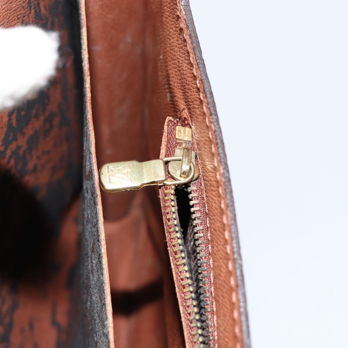 LOUIS VUITTON Monogram Porte Documents Bandouliere Bag M53338 LV Auth 153138