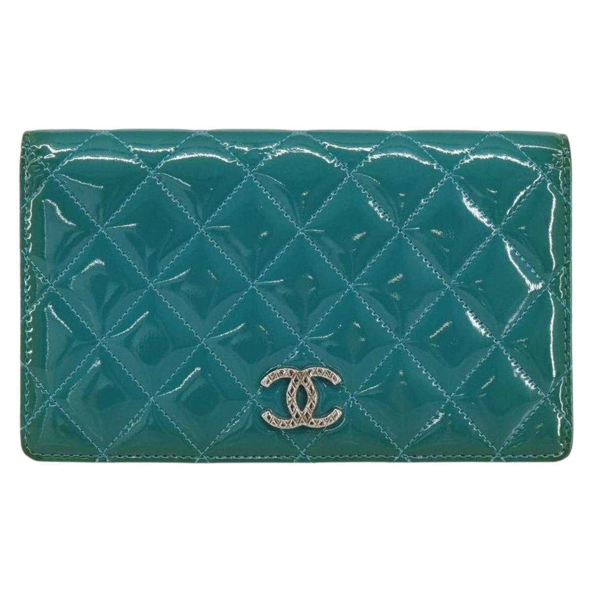CHANEL Matelasse Long Wallet Patent leather Blue Silver CC Auth 153143