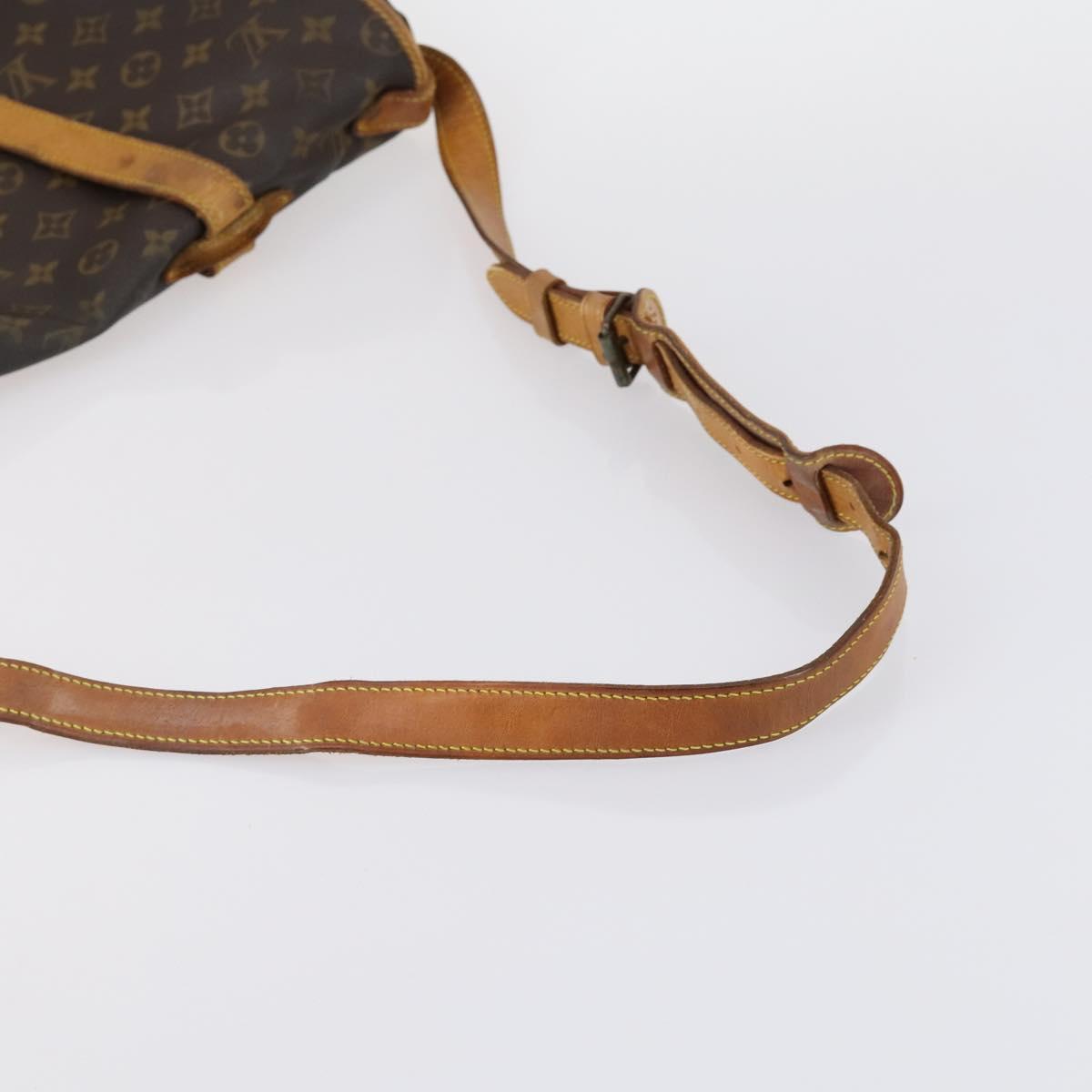 LOUIS VUITTON Monogram Saumur 43 Shoulder Bag M42252 LV Auth 153305