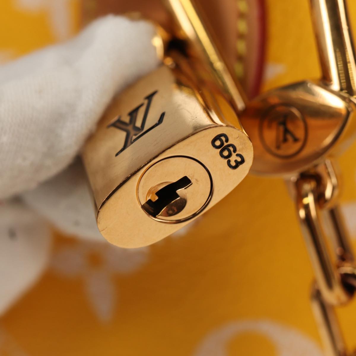 LOUIS VUITTON Speedy P9 Bandouliere 40 Bag Jaune Mat M24419 LV Auth 153334SM