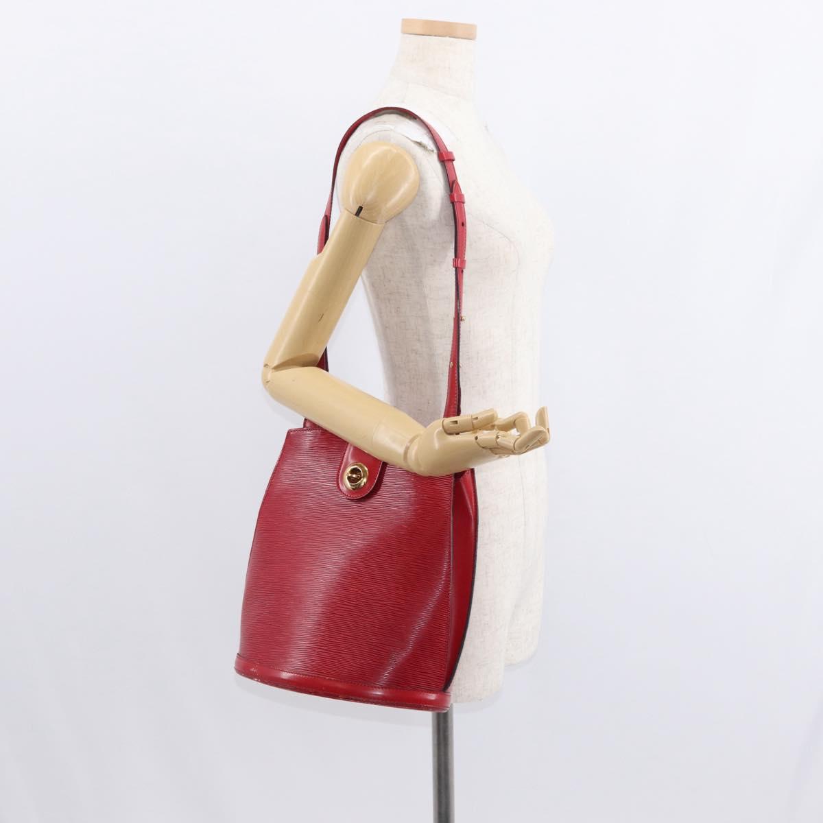LOUIS VUITTON Epi Cluny Shoulder Bag Red M52257 LV Auth 153374