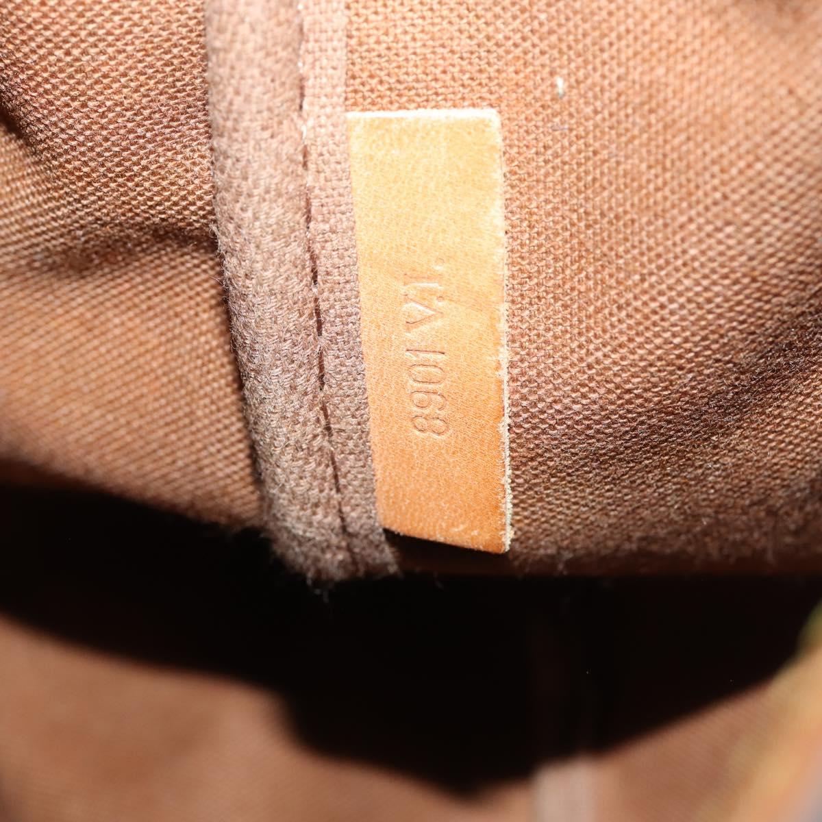 LOUIS VUITTON Monogram Saumur 30 Shoulder Bag M42256 LV Auth 153435