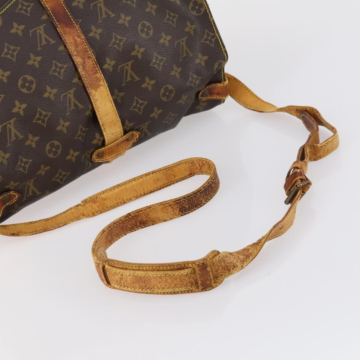 LOUIS VUITTON Monogram Saumur 30 Shoulder Bag M42256 LV Auth 153435