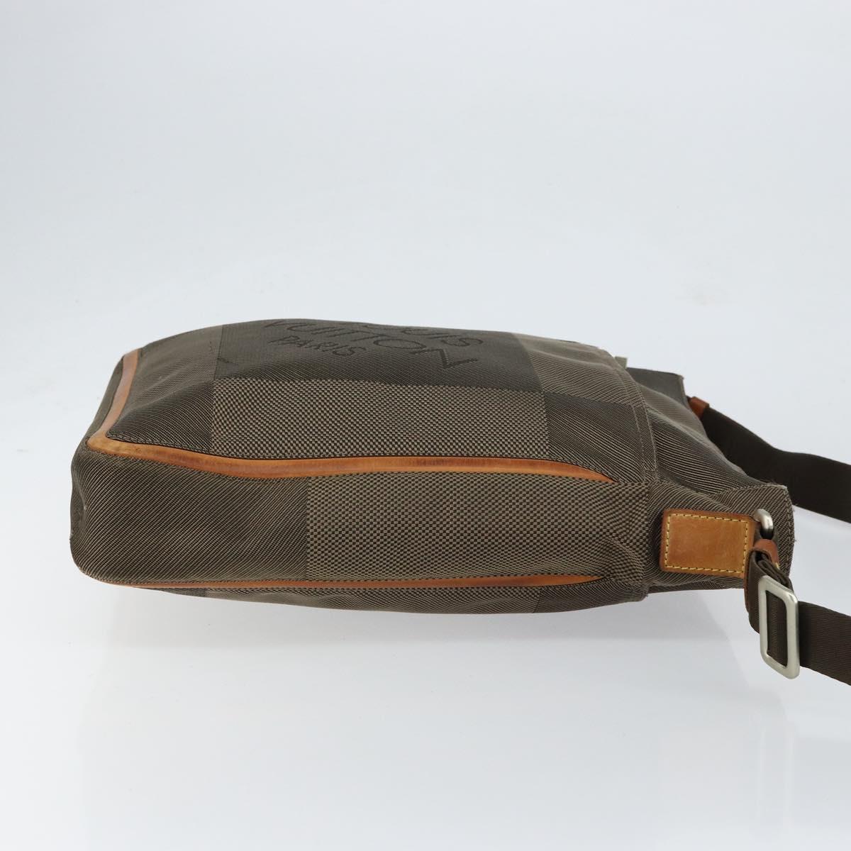 LOUIS VUITTON Damier Geant Compignon Messenger bag Khaki M93045 LV Auth 153513