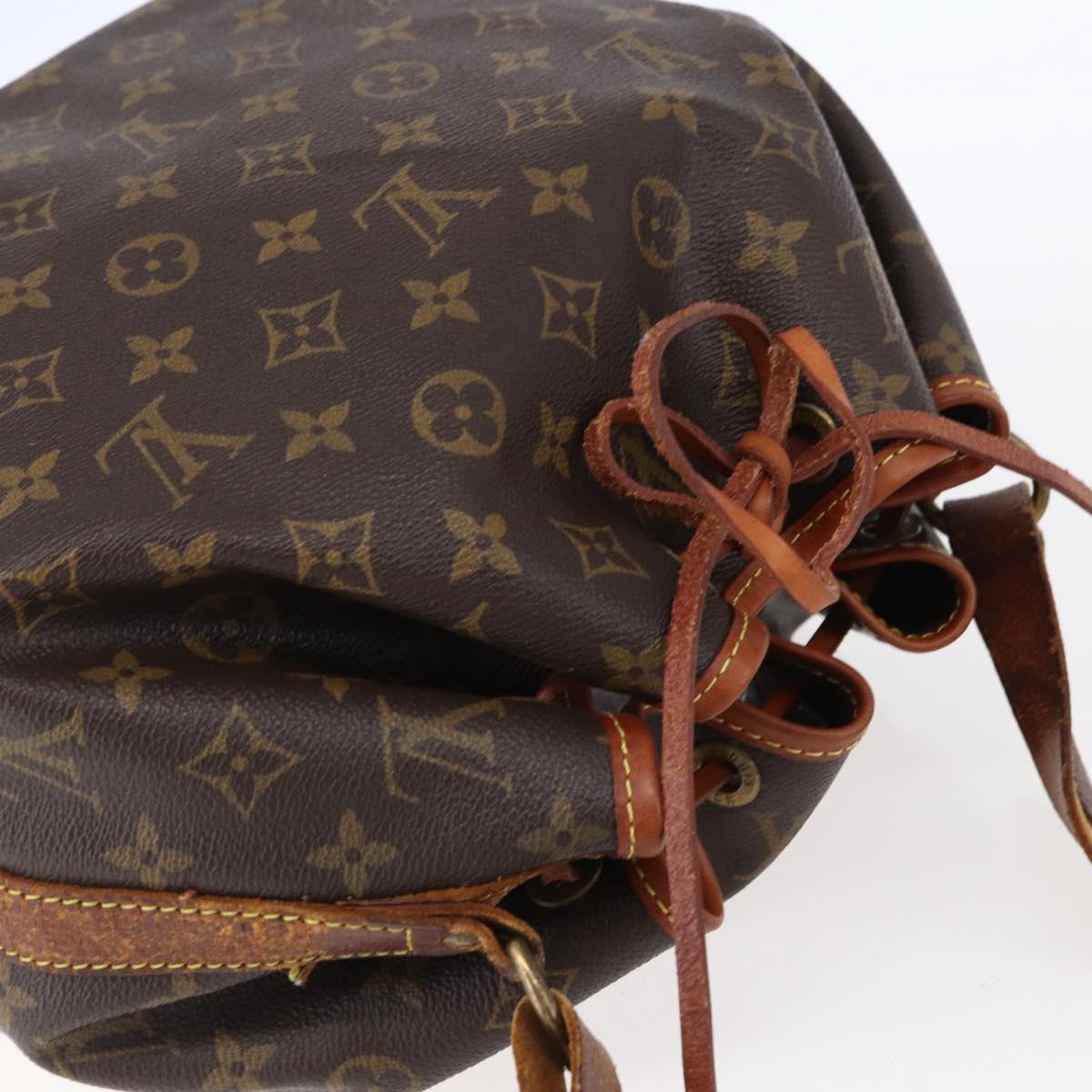 LOUIS VUITTON Monogram Petit Noe Shoulder Bag M42226 LV Auth 153532
