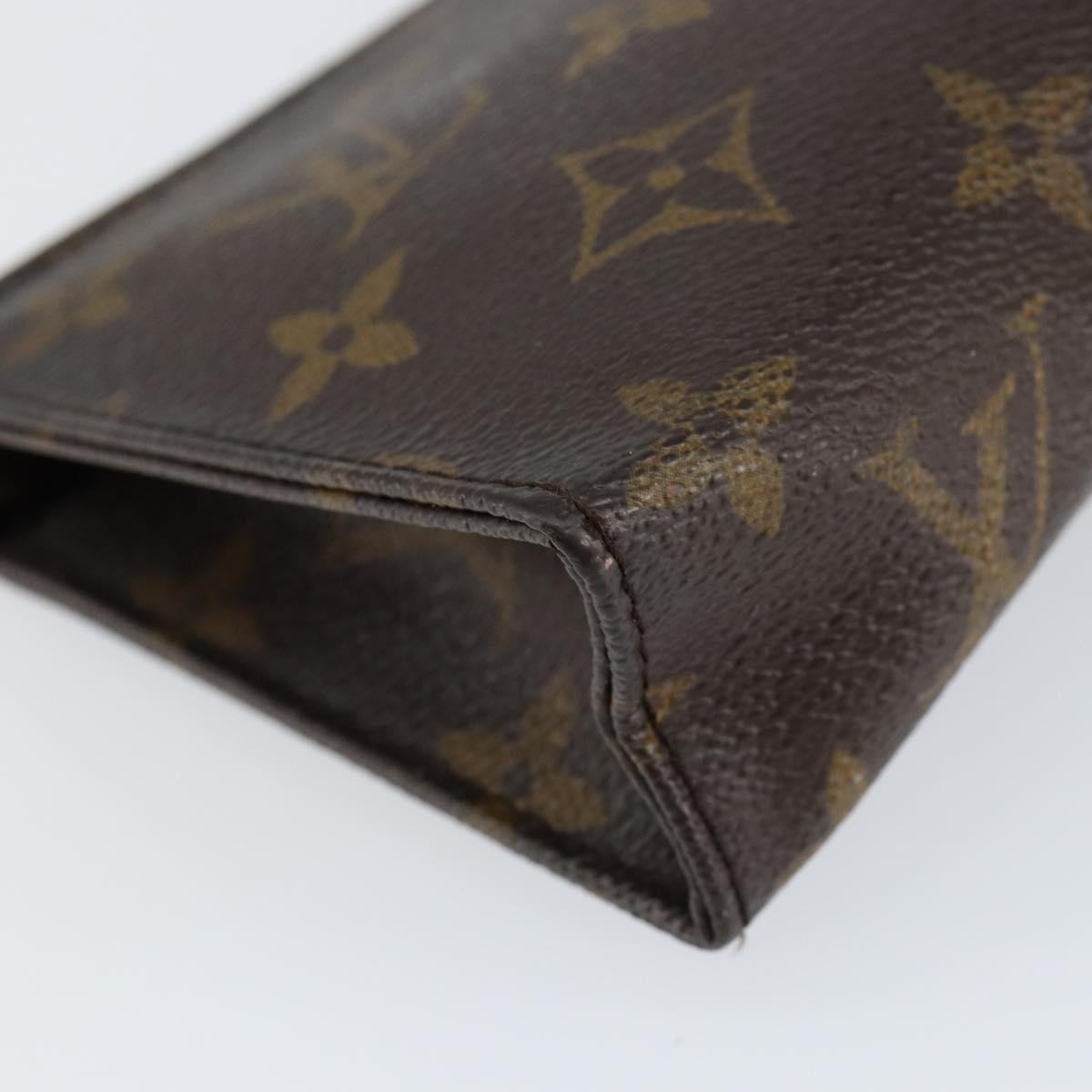 LOUIS VUITTON Monogram Poche Toilette 15 Pouch M47546 LV Auth 153566
