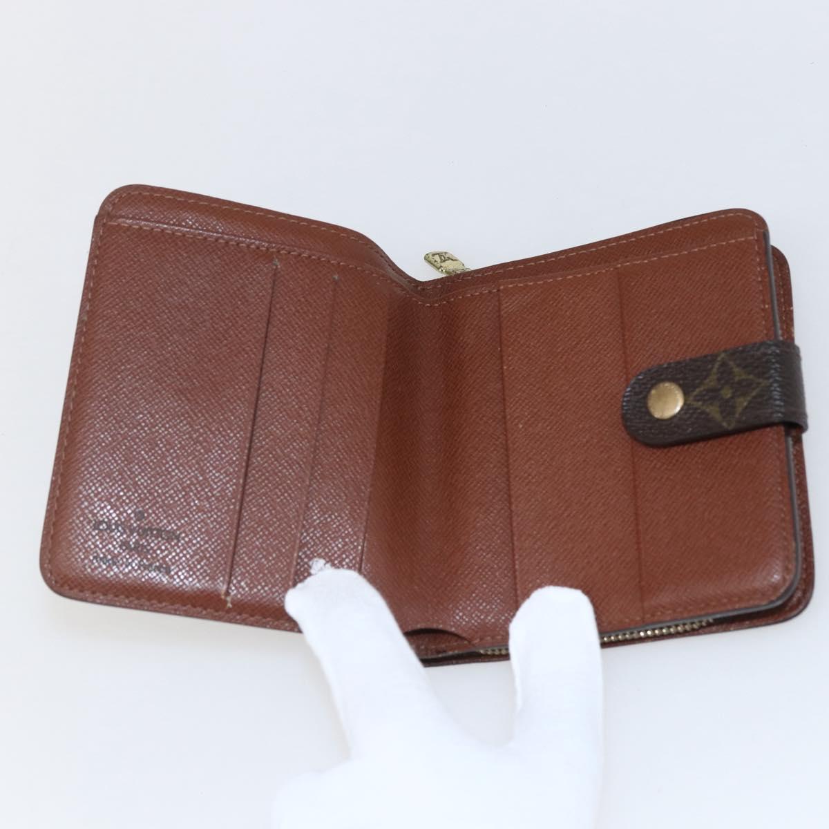 LOUIS VUITTON Monogram Compact zip Wallet M61667 LV Auth 153671