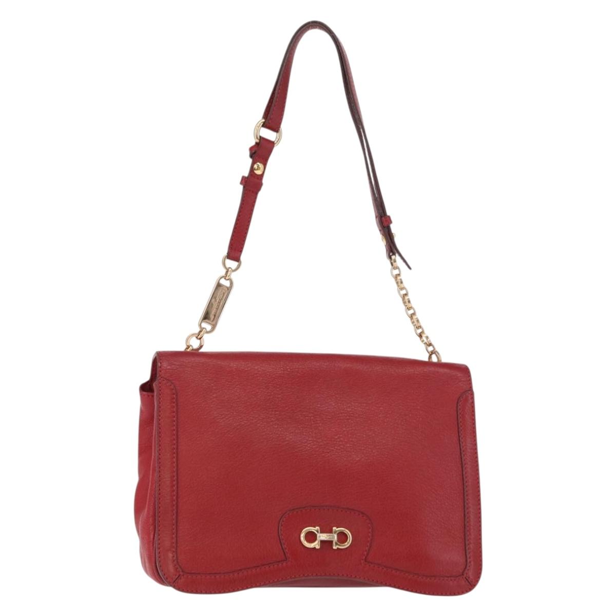 Salvatore Ferragamo Gancini Shoulder Bag Leather Red Gold Auth 153850