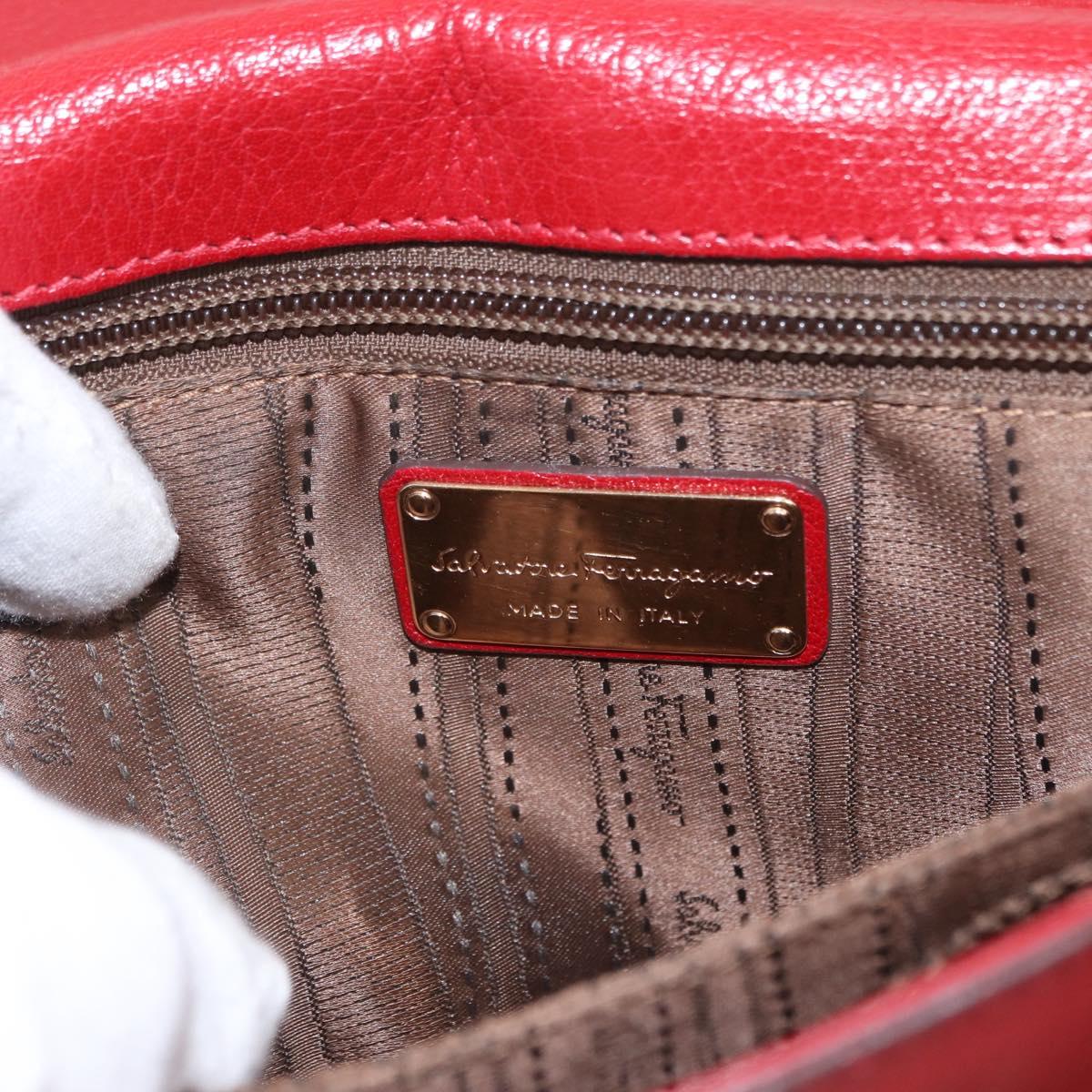 Salvatore Ferragamo Gancini Shoulder Bag Leather Red Gold Auth 153850