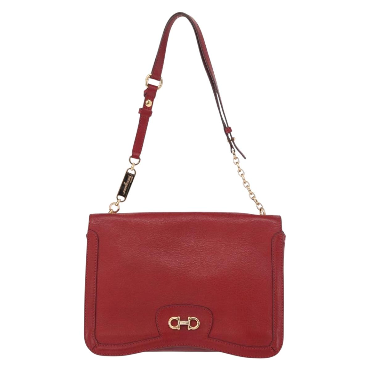 Salvatore Ferragamo Gancini Shoulder Bag Leather Red Gold Auth 153850