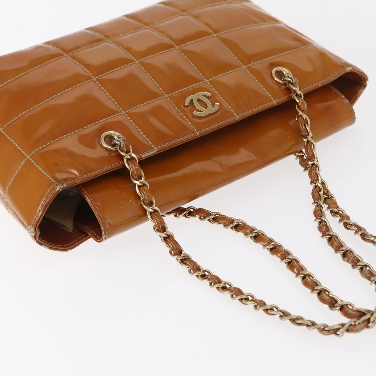 CHANEL Choco Bar Chain Shoulder Bag Patent leather Brown Gold CC Auth 153883