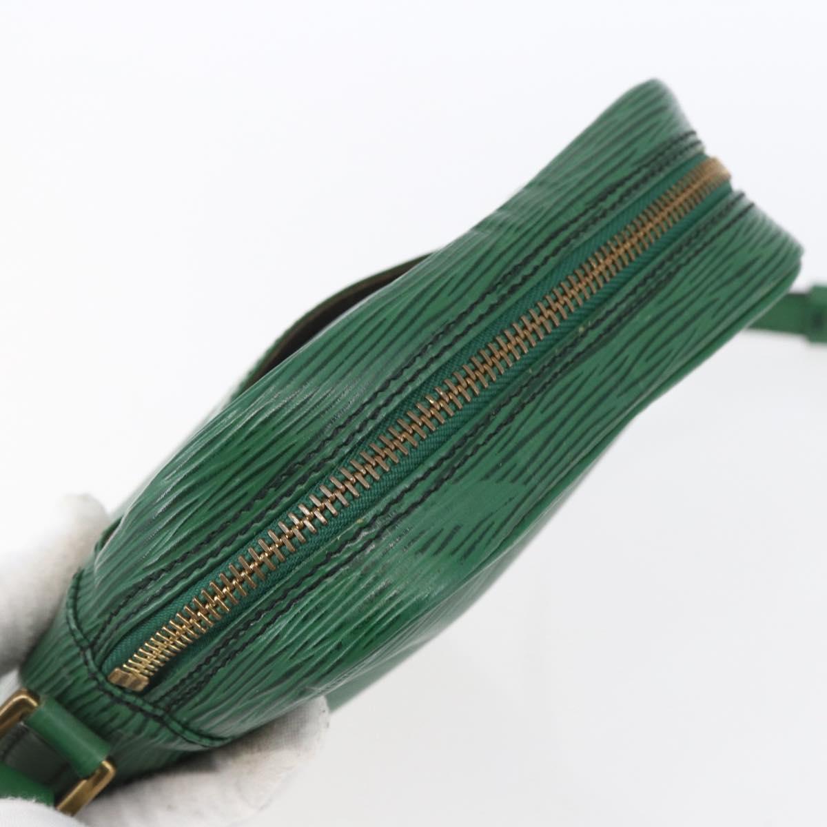 LOUIS VUITTON Epi Danube Shoulder Bag Green M45634 LV Auth 153891