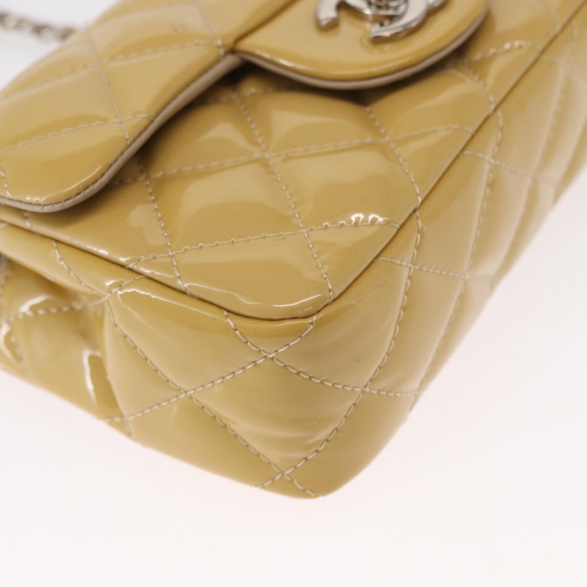 CHANEL Matelasse Chain Shoulder Bag Enamel Yellow Gold CC Auth 154061