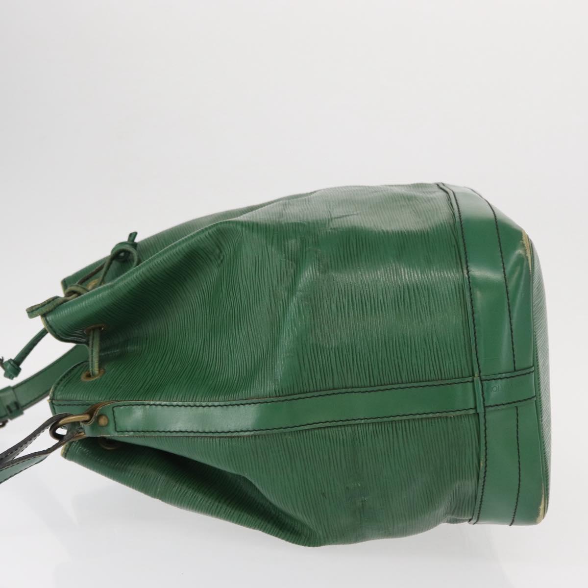 LOUIS VUITTON Epi Noe Shoulder Bag Green M44004 LV Auth 154171