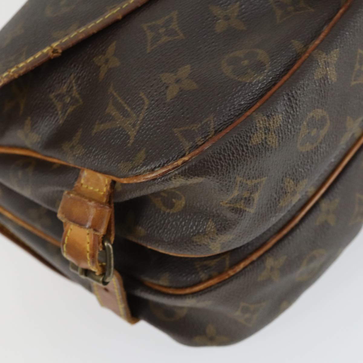 LOUIS VUITTON Monogram Saumur 30 Shoulder Bag M42256 LV Auth 154252