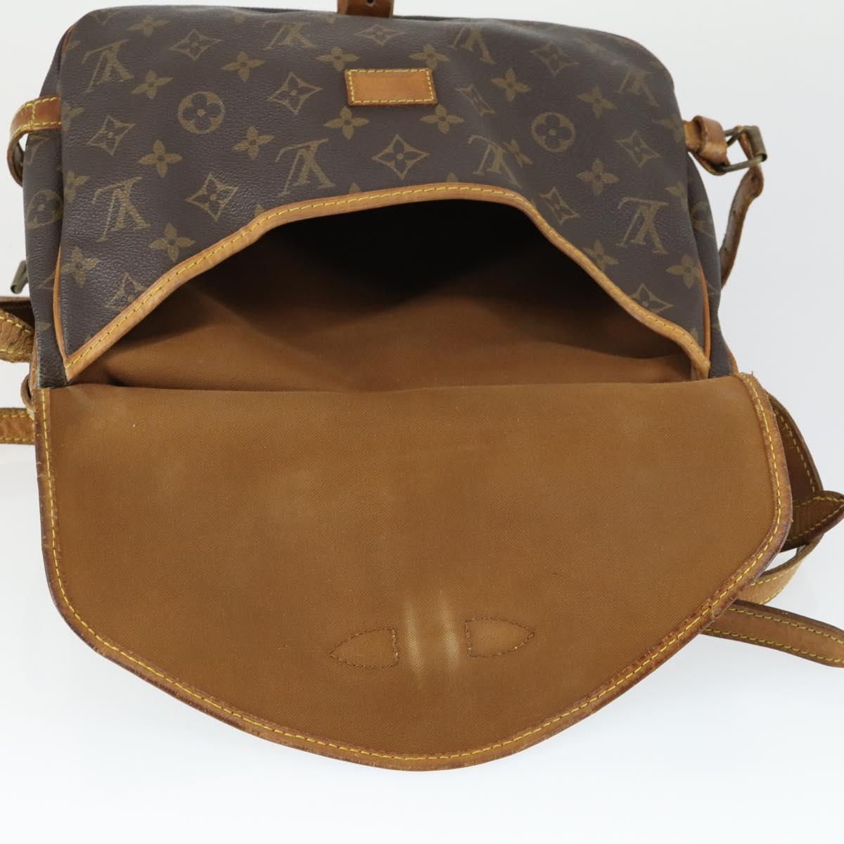 LOUIS VUITTON Monogram Saumur 30 Shoulder Bag M42256 LV Auth 154252