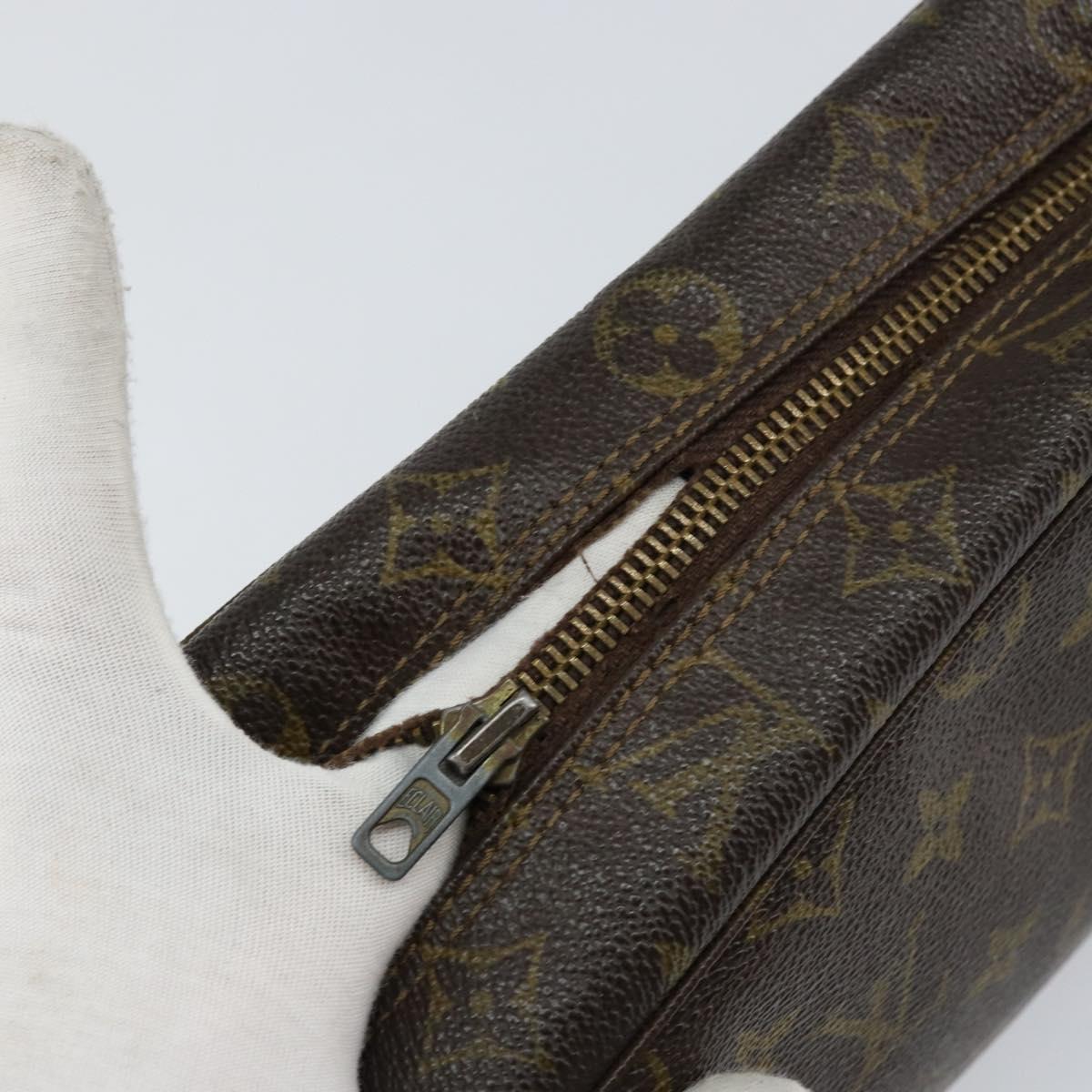 LOUIS VUITTON Monogram Trousse Toilette 28 Clutch Bag M47522 LV Auth 154484