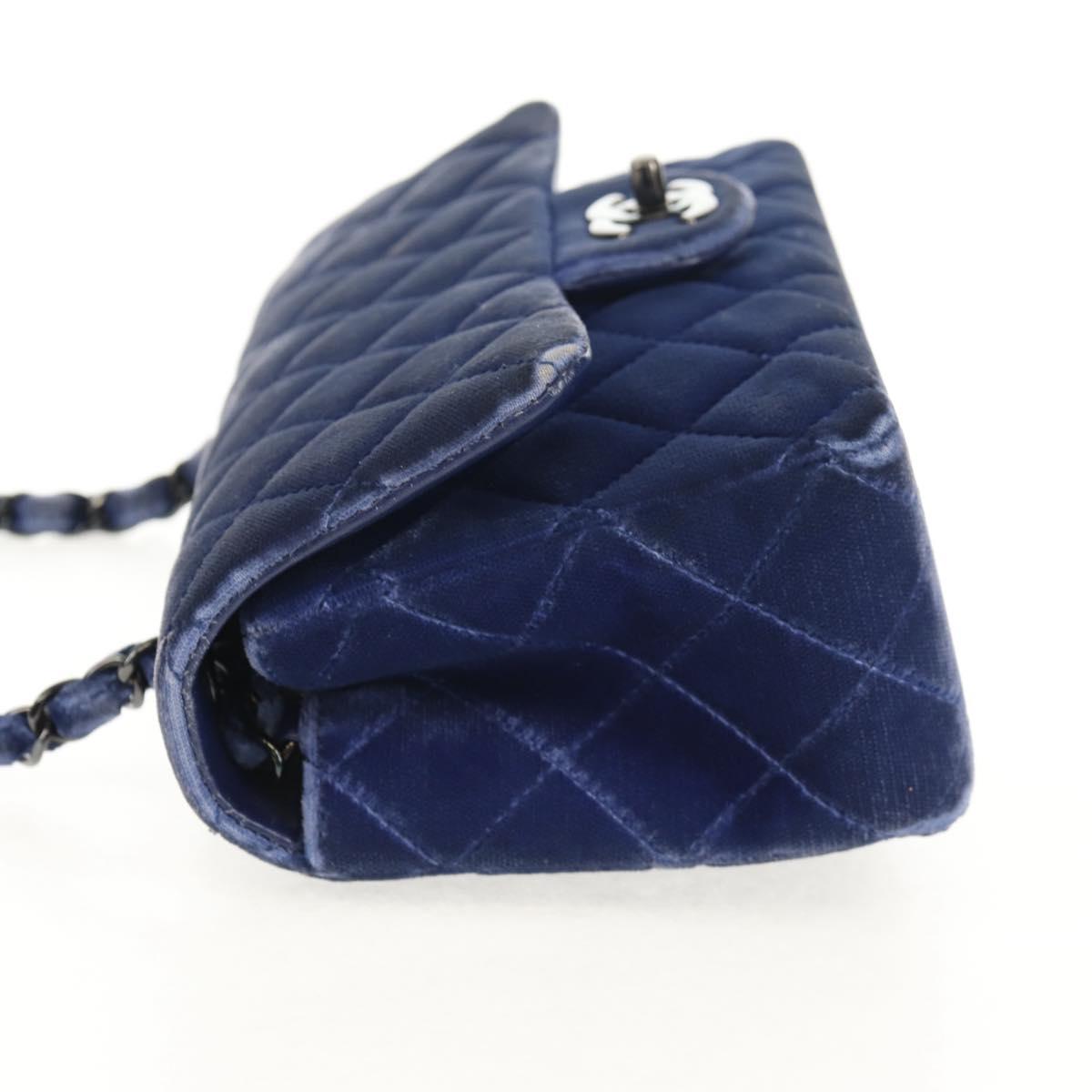 CHANEL Matelasse 20 Chain Shoulder Bag Velor Navy CC Auth 154631V