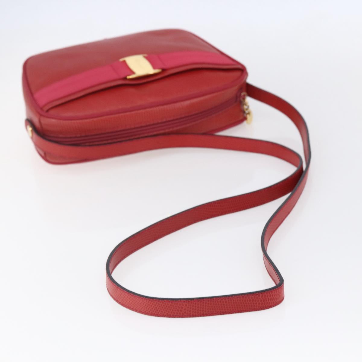 Salvatore Ferragamo Vala Shoulder Bag Leather Red Gold Auth 154677