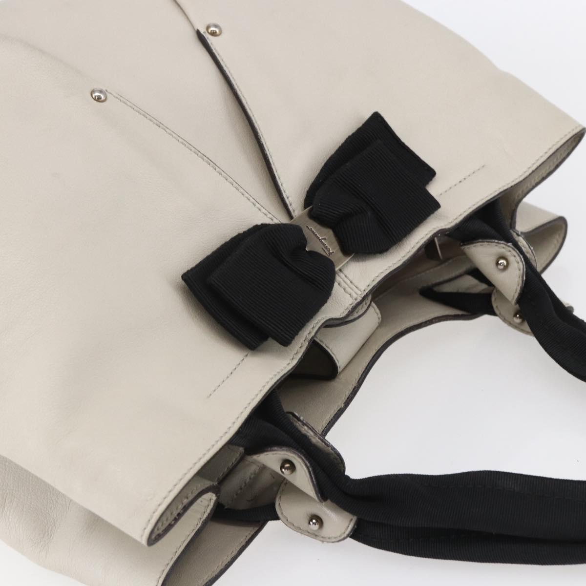 Salvatore Ferragamo Vala Hand Bag Leather Ivory Auth 154681