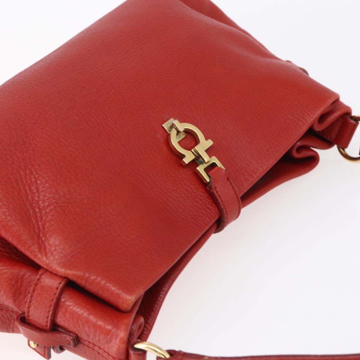 Salvatore Ferragamo Gancini Shoulder Bag Leather Red Gold Auth 154687