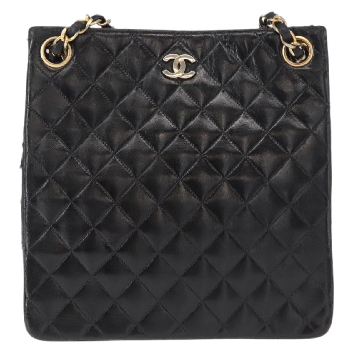 CHANEL Matelasse Chain Shoulder Bag Patent leather Black Gold CC Auth 154765