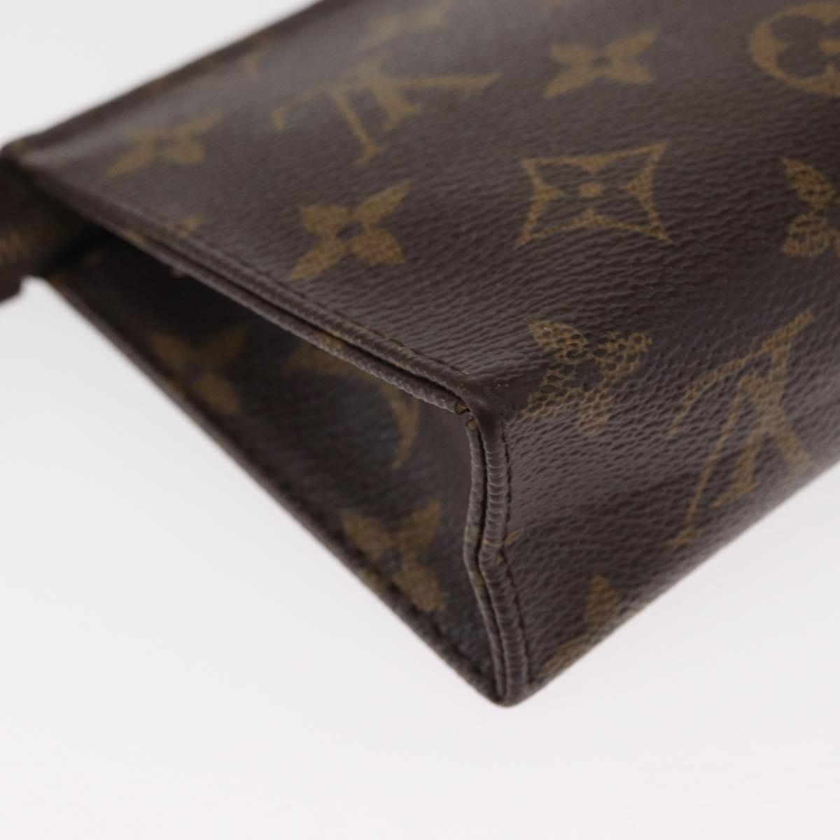 LOUIS VUITTON Monogram Poche Toilette 15 Pouch M47546 LV Auth 154878