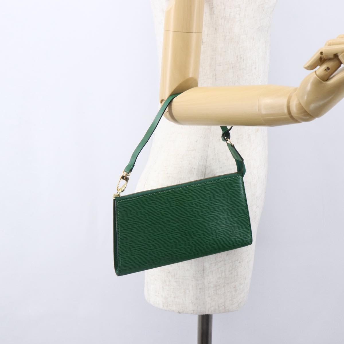 LOUIS VUITTON Epi Pochette Accessoires Pouch Green M52984 LV Auth 155050
