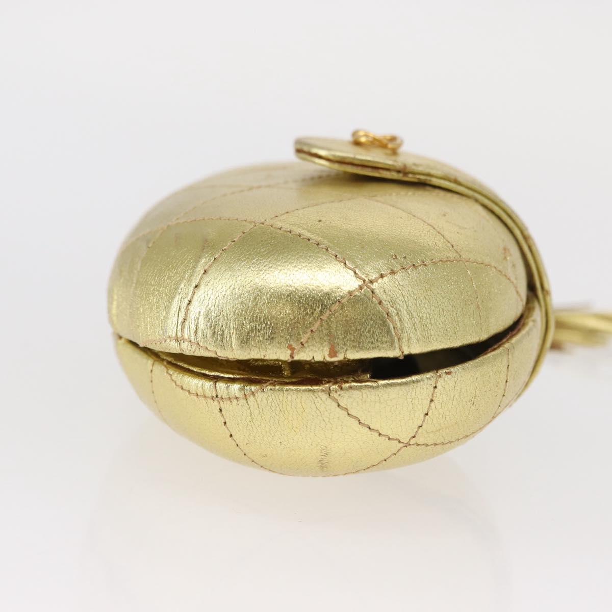 CHANEL Matelasse Clutch Bag Leather Gold CC Auth 155096