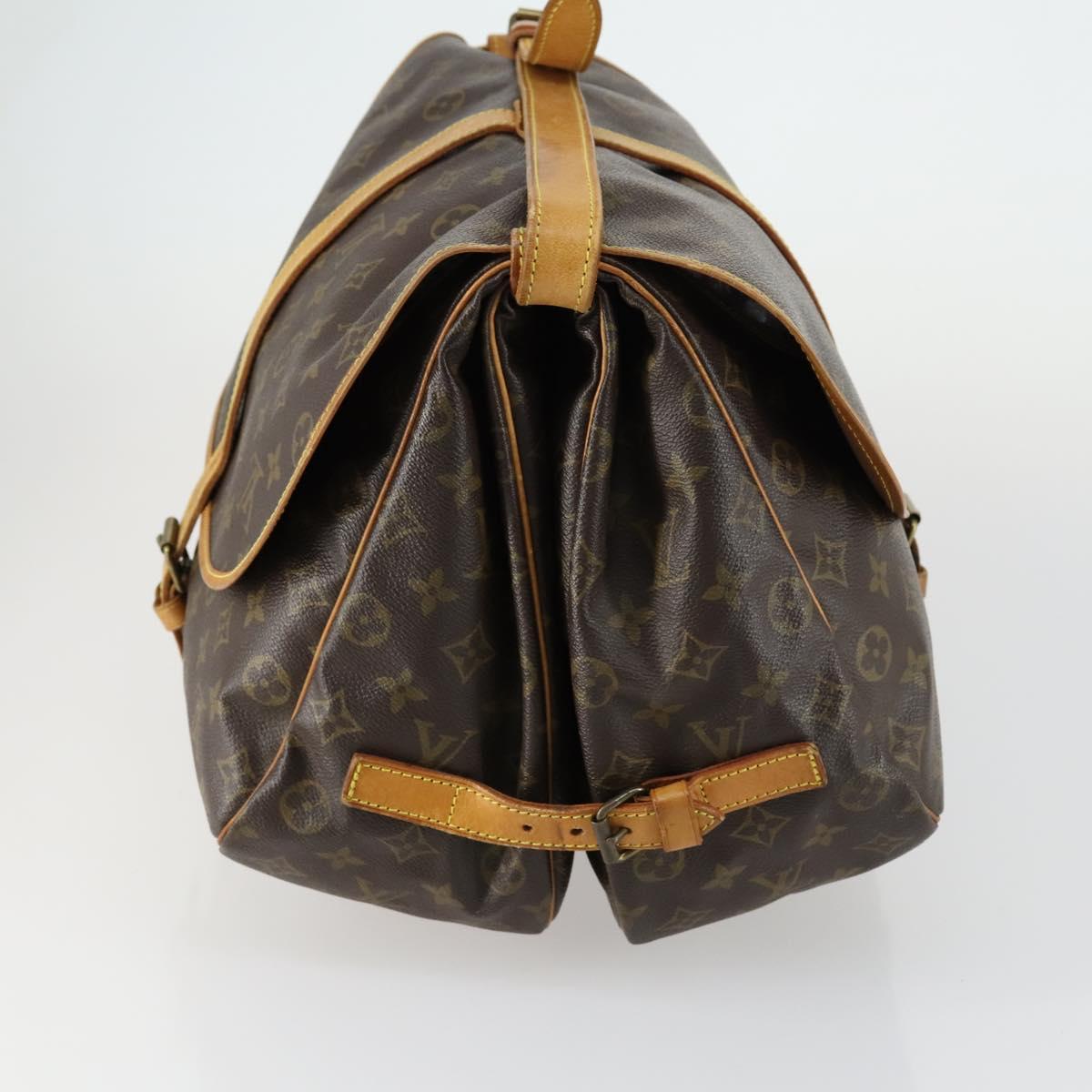 LOUIS VUITTON Monogram Saumur 35 Shoulder Bag M42254 LV Auth 155140