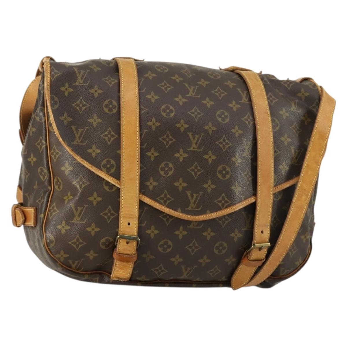 LOUIS VUITTON Monogram Saumur 43 Shoulder Bag M42252 LV Auth 155153
