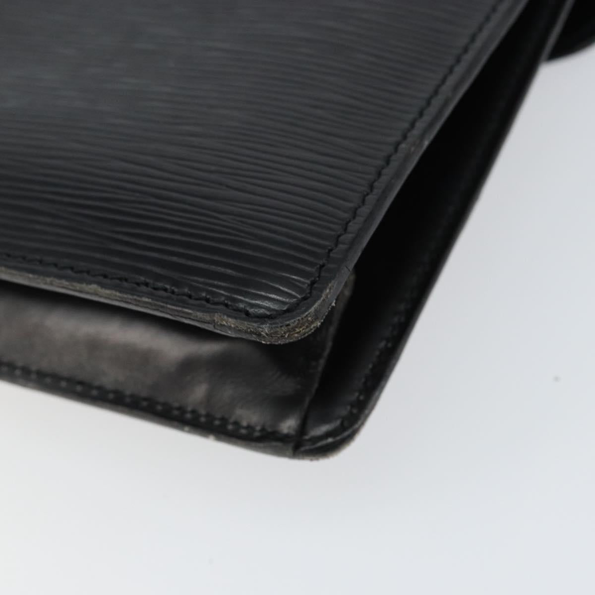 LOUIS VUITTON Epi Serie Dragonne Clutch Bag Black Noir M52612 LV Auth 155183