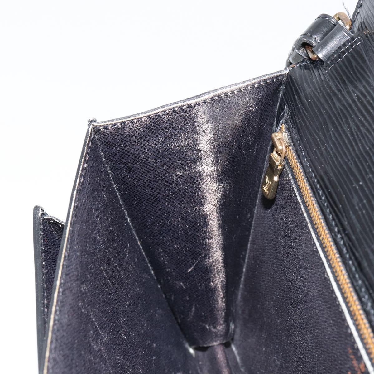 LOUIS VUITTON Epi Serie Dragonne Clutch Bag Black Noir M52612 LV Auth 155183