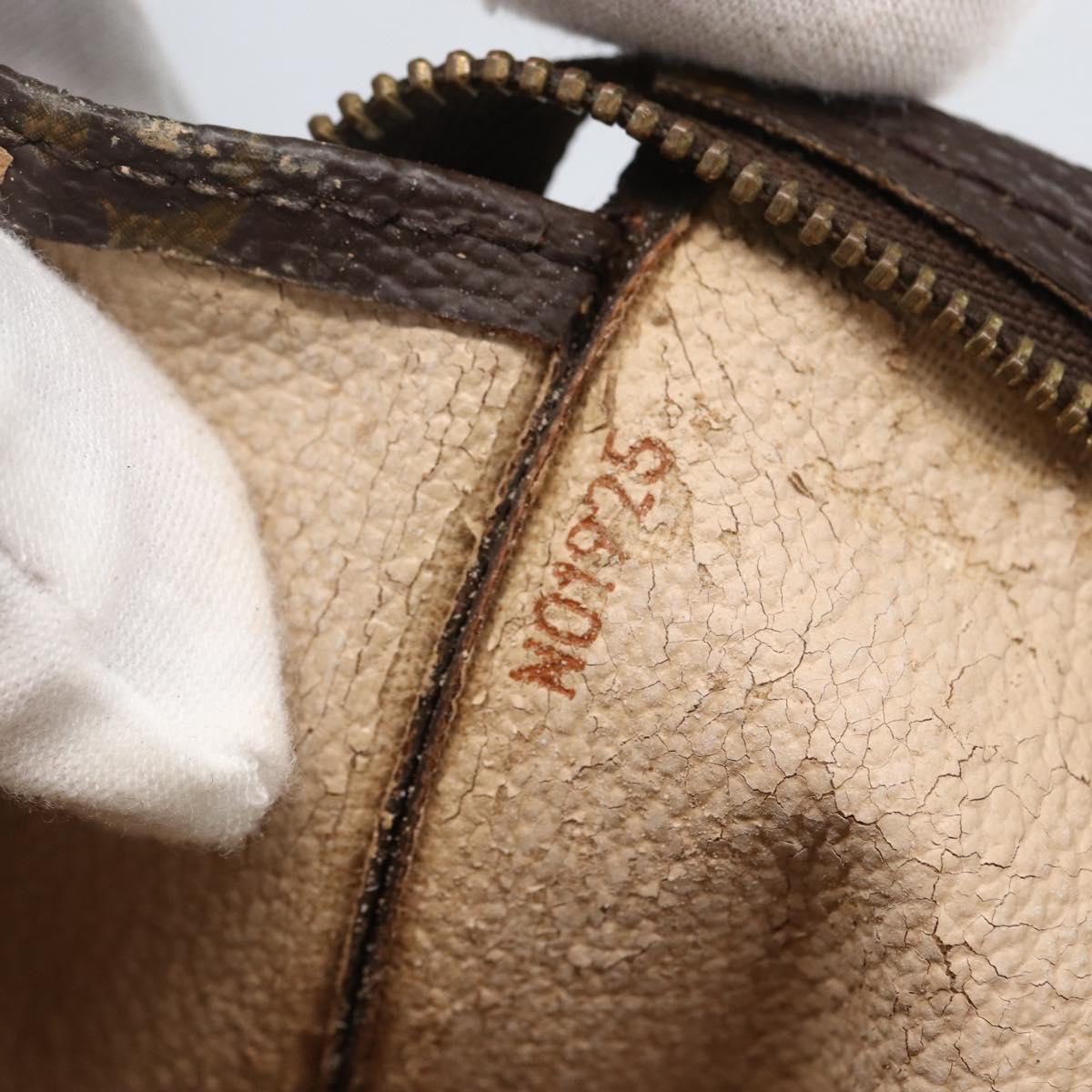 LOUIS VUITTON Monogram Poche Toilette 19 Pouch M47544 LV Auth 155404