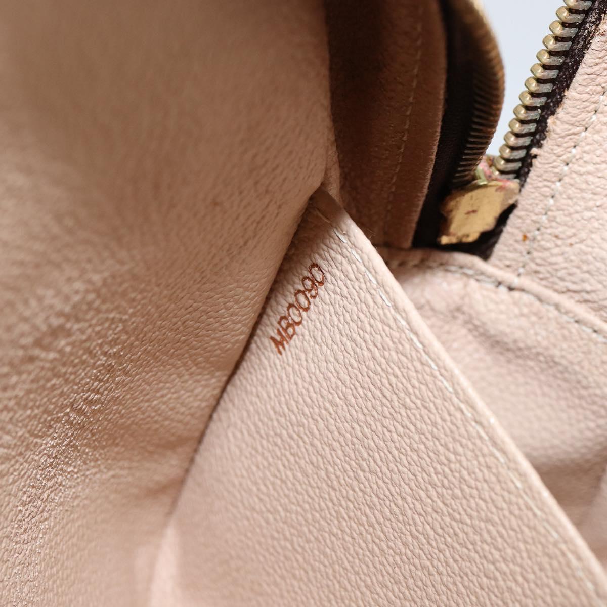 LOUIS VUITTON Monogram Trousse Toilette 28 Clutch Bag M47522 LV Auth 155524