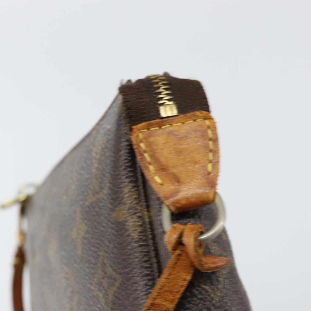LOUIS VUITTON Monogram Pochette Accessoires Pouch M51980 LV Auth 155677