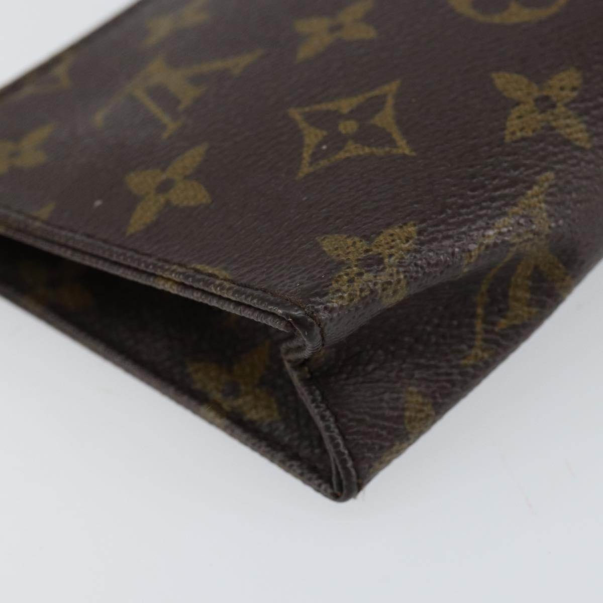 LOUIS VUITTON Monogram Poche Toilette 15 Pouch M47546 LV Auth 156074