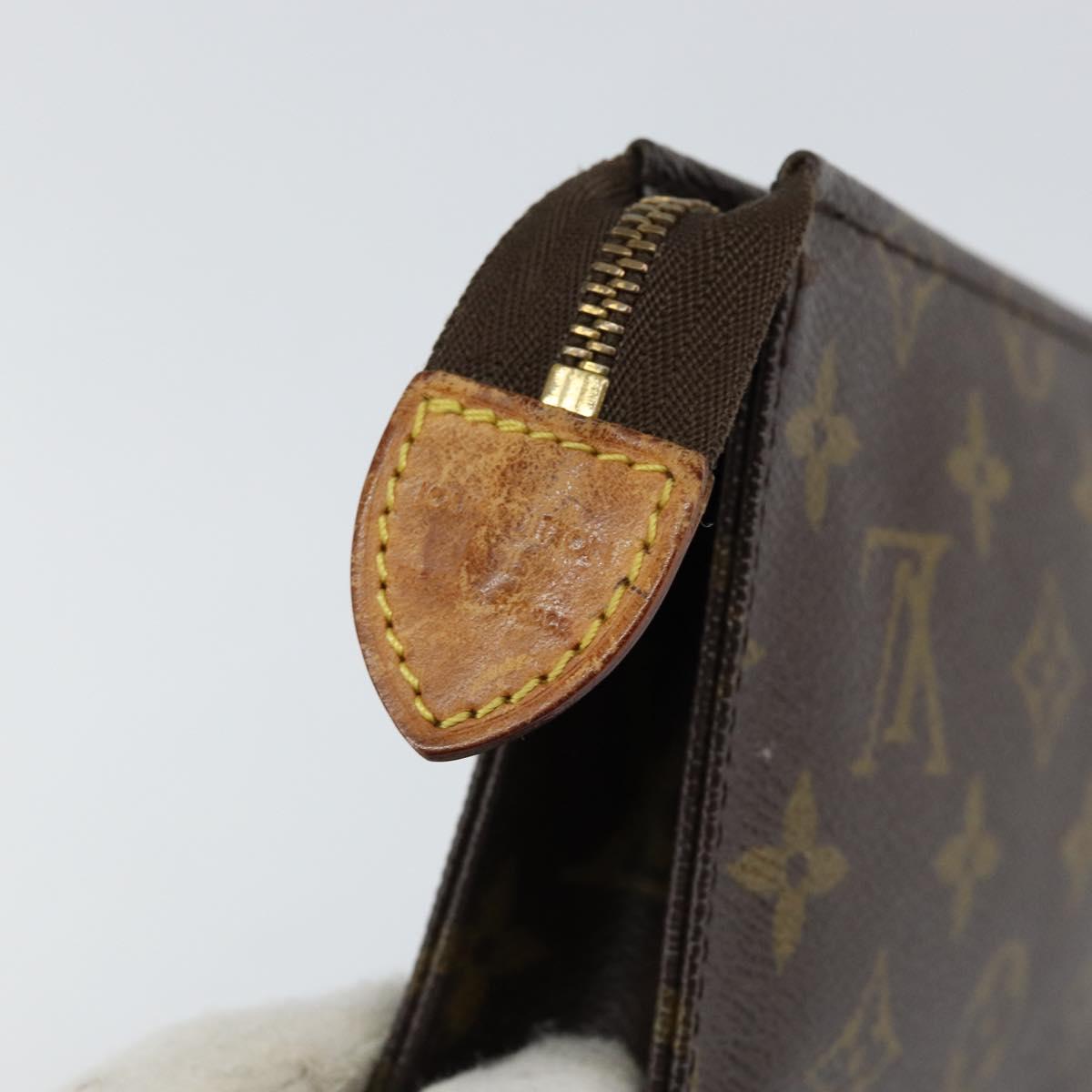 LOUIS VUITTON Monogram Poche Toilette 15 Pouch M47546 LV Auth 156074