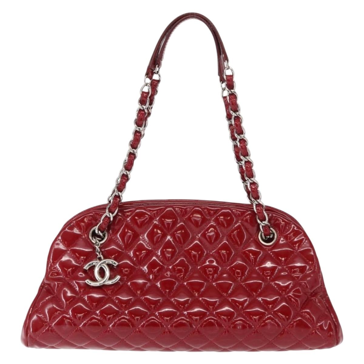 CHANEL Matelasse Chain Shoulder Bag Patent leather Red Silver CC Auth 156513