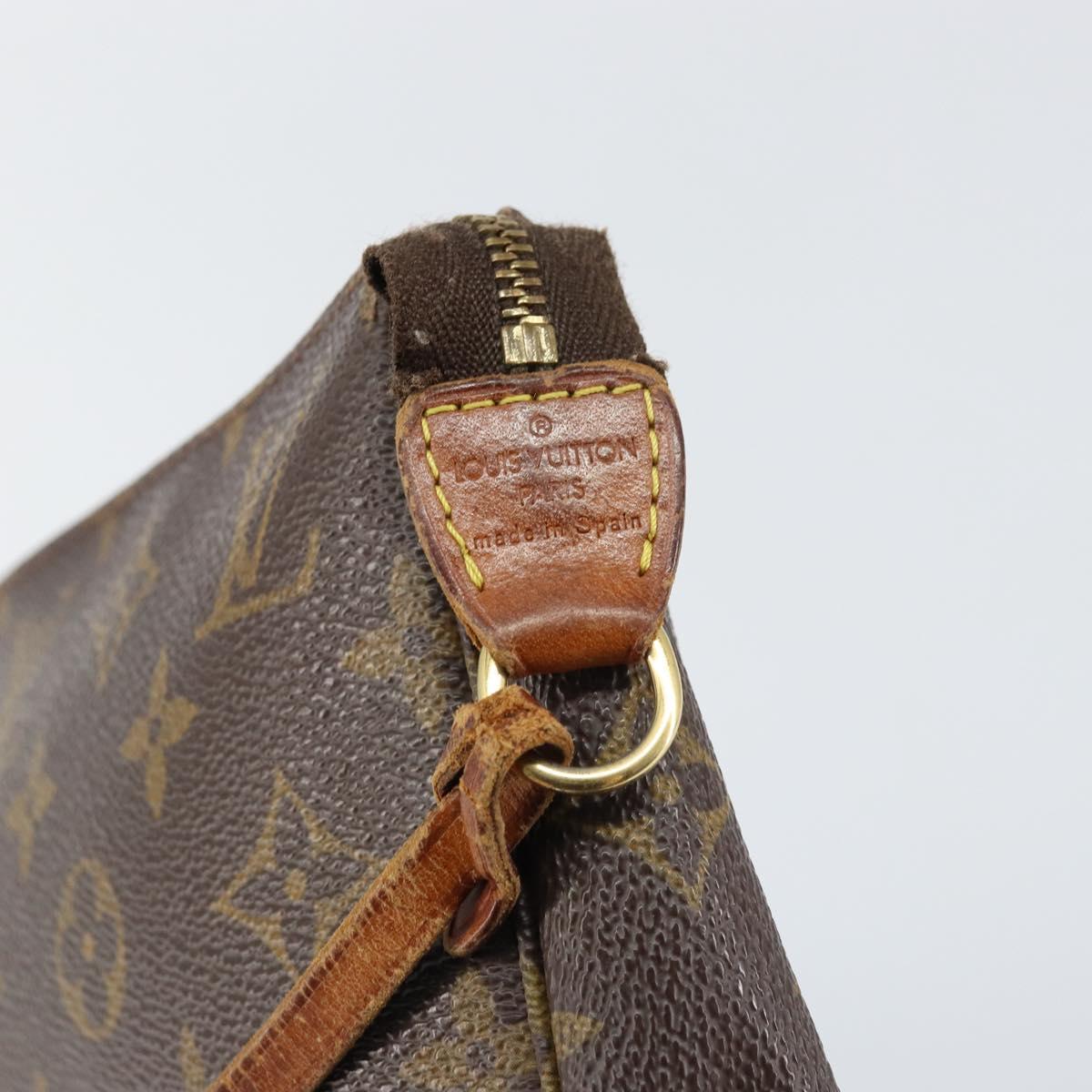 LOUIS VUITTON Monogram Pochette Accessoires Pouch M51980 LV Auth 156611