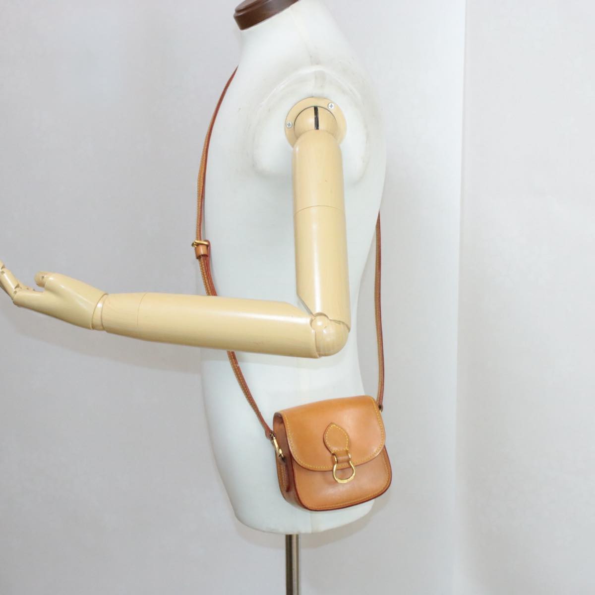 LOUIS VUITTON Nomad Bebe Saint Cloud PM Shoulder Bag SP order Beige Auth 15681SAV