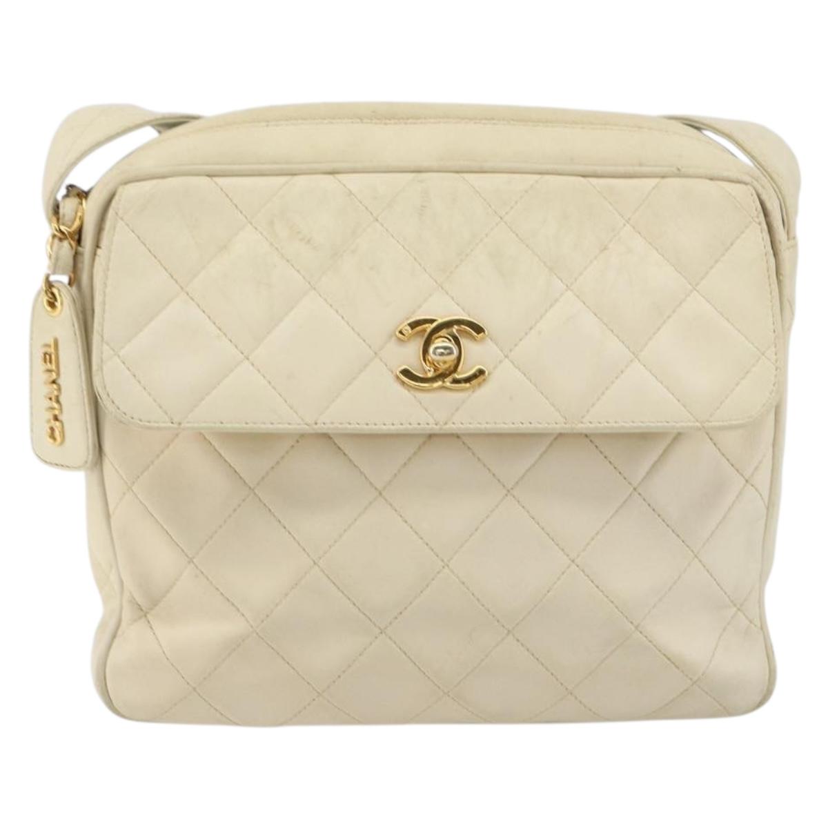 CHANEL Matelasse Shoulder Bag Lamb Skin White Gold CC Auth 156813
