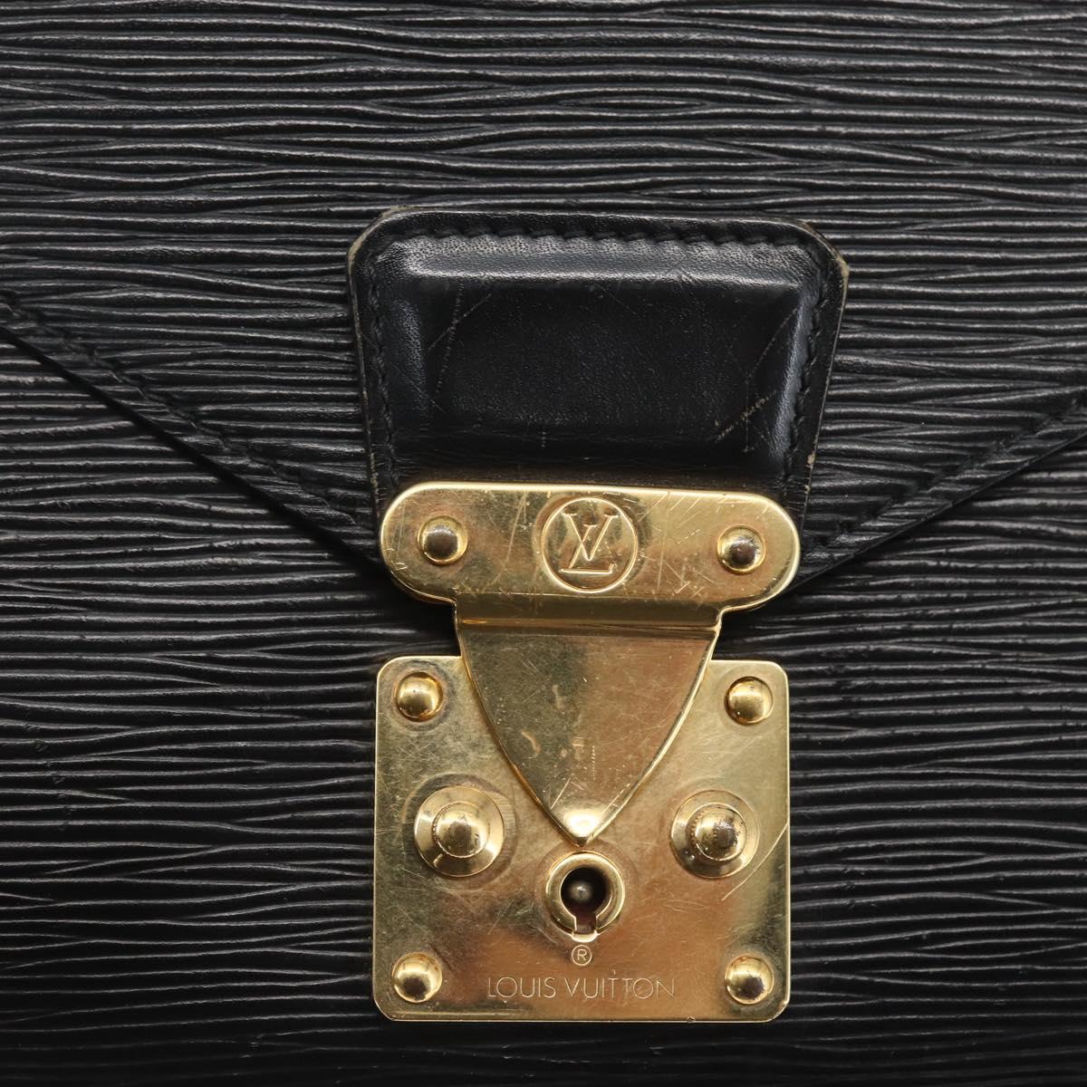 LOUIS VUITTON Epi Serie Dragonne Clutch Bag Black Noir M52612 LV Auth 156992