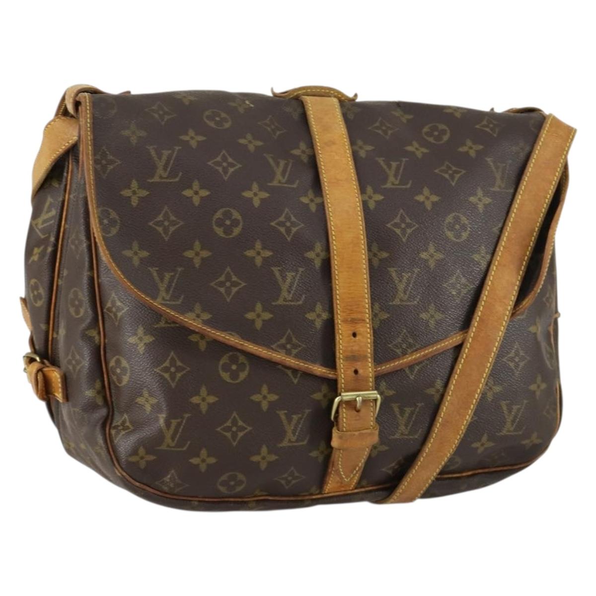 LOUIS VUITTON Monogram Saumur 35 Shoulder Bag M42254 LV Auth 157246